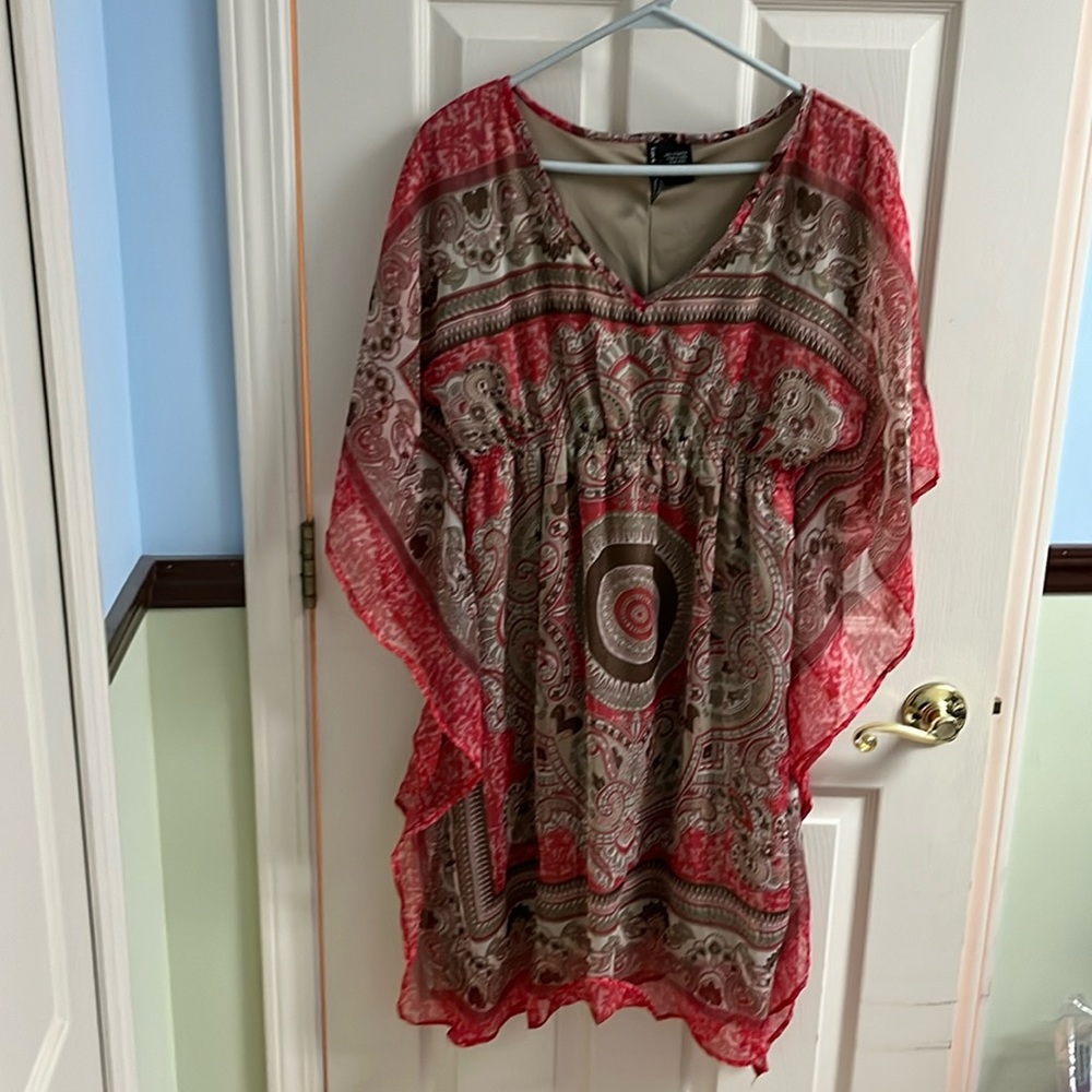 Love Chesley dress M. Excellent preowned condition, no flaws.